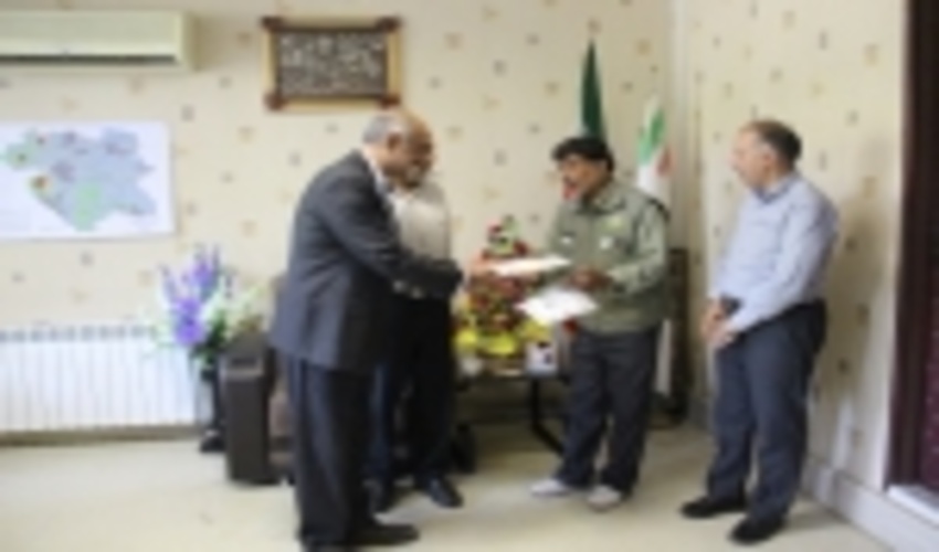 ازجنگلبان افتخاری کشور تقدیر شد