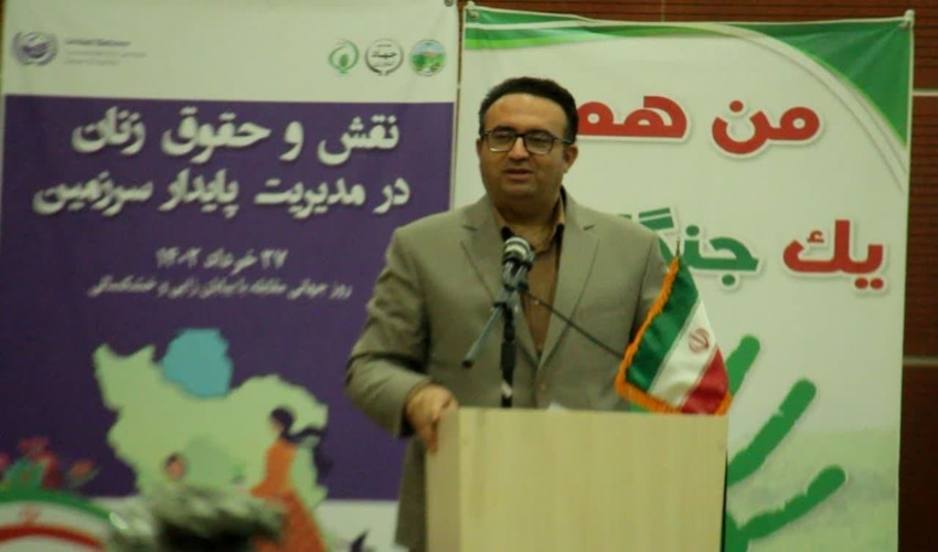 در  فرهنگ سازی کاشت درخت، بهره گرفتن از گونه های بومی ضروری است