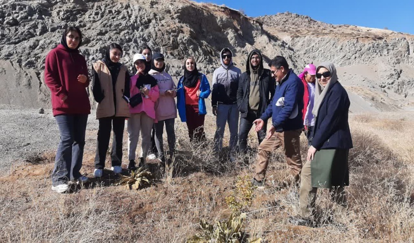 کامیاران/ بازدید دانشجویان دانشگاه کردستان از محل اجرای پروژه‌های مکانیکی احداث سدهای رسوبگیر و در ابتدای حوزه آبخیز سد کرخه