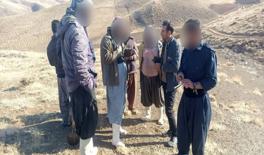 سرجنگلبانی سارال/پایش اراضی ملی محدوده روستاهای حوزه سارال توسط پرسنل سرجنگلبانی 