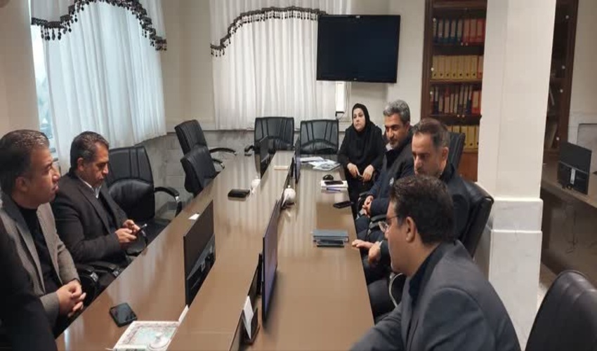 دیدار مدیر کل منابع طبیعی و آبخیزداری استان کردستان، معاونت برنامه‌ریزی و پشتیبانی، مشاور مدیر کل و جنگلدار دهگلان با فرماندار شهرستان دهگلان 